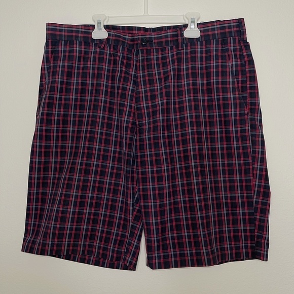 PGA Tour men golf plaid shorts - Picture 2 of 9